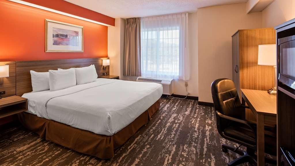Charlevoix Inn & Suites Surestay Collection By Best Western Habitación foto