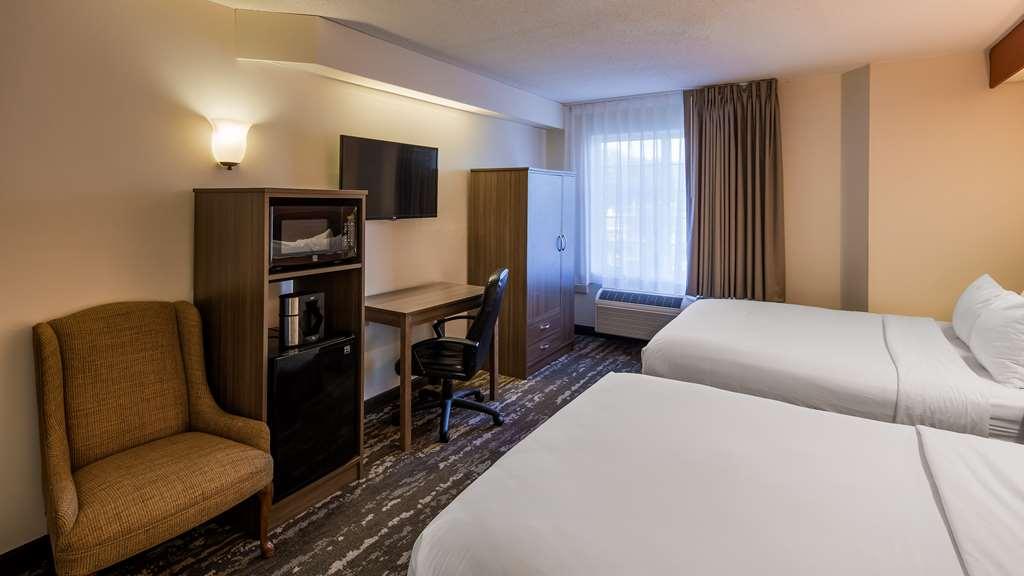 Charlevoix Inn & Suites Surestay Collection By Best Western Habitación foto